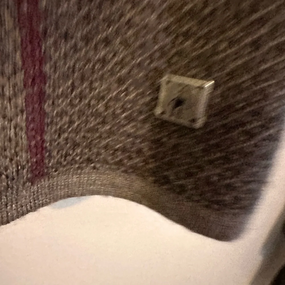 Smartwool zip up cardigan. Small. - Picture 3 of 5